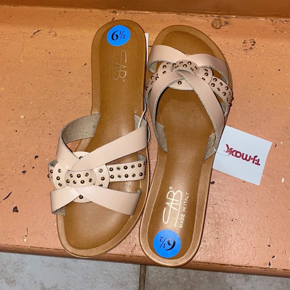 Sandals - Picture 2 of 3